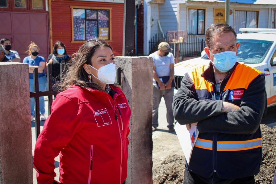 Arriban seis viviendas de emergencia de Onemi para familias que perdieron sus casas en incendio en Natales