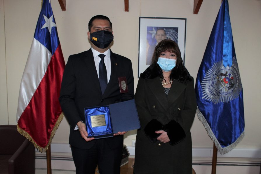 DPP Romina Álvarez entrega saludo protocolar a subprefecto PDI Puerto Natales