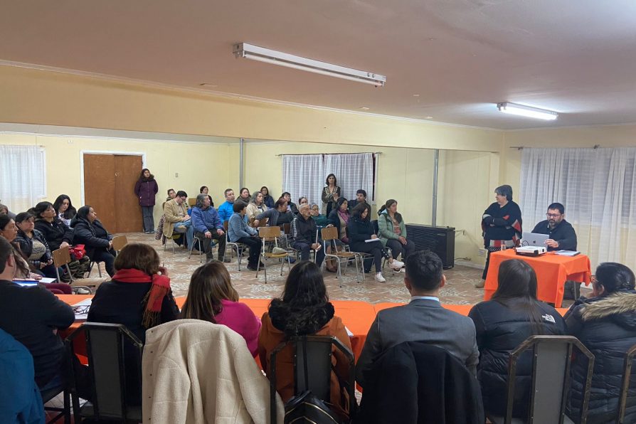 Proponer soluciones y fortalecer vínculos con organizaciones sociales: Delegada Provincial se reúne con Junta De Vecinos Nº23 de Puerto Natales