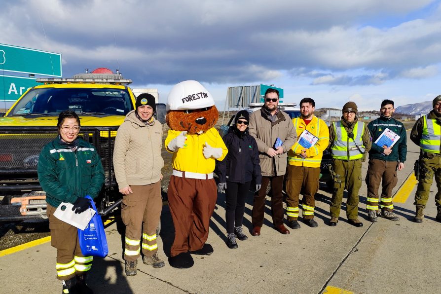 DPP DE ÚLTIMA ESPERANZA, CONAF Y CARABINEROS REALIZAN LLAMADO A LA PREVENCIÓN DE INCENDIOS FORESTALES